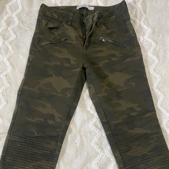Zara army pants - Picture 2 of 3